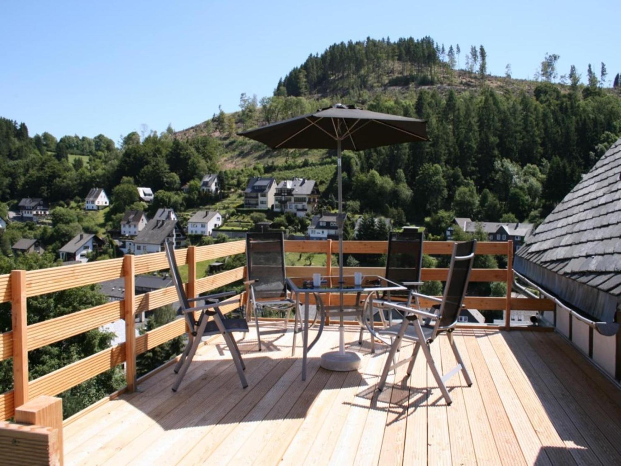 Large Holiday Home In Willingen With Private Garden And Several Terraces Eksteriør bilde